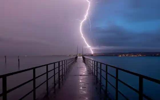 lightning, буря