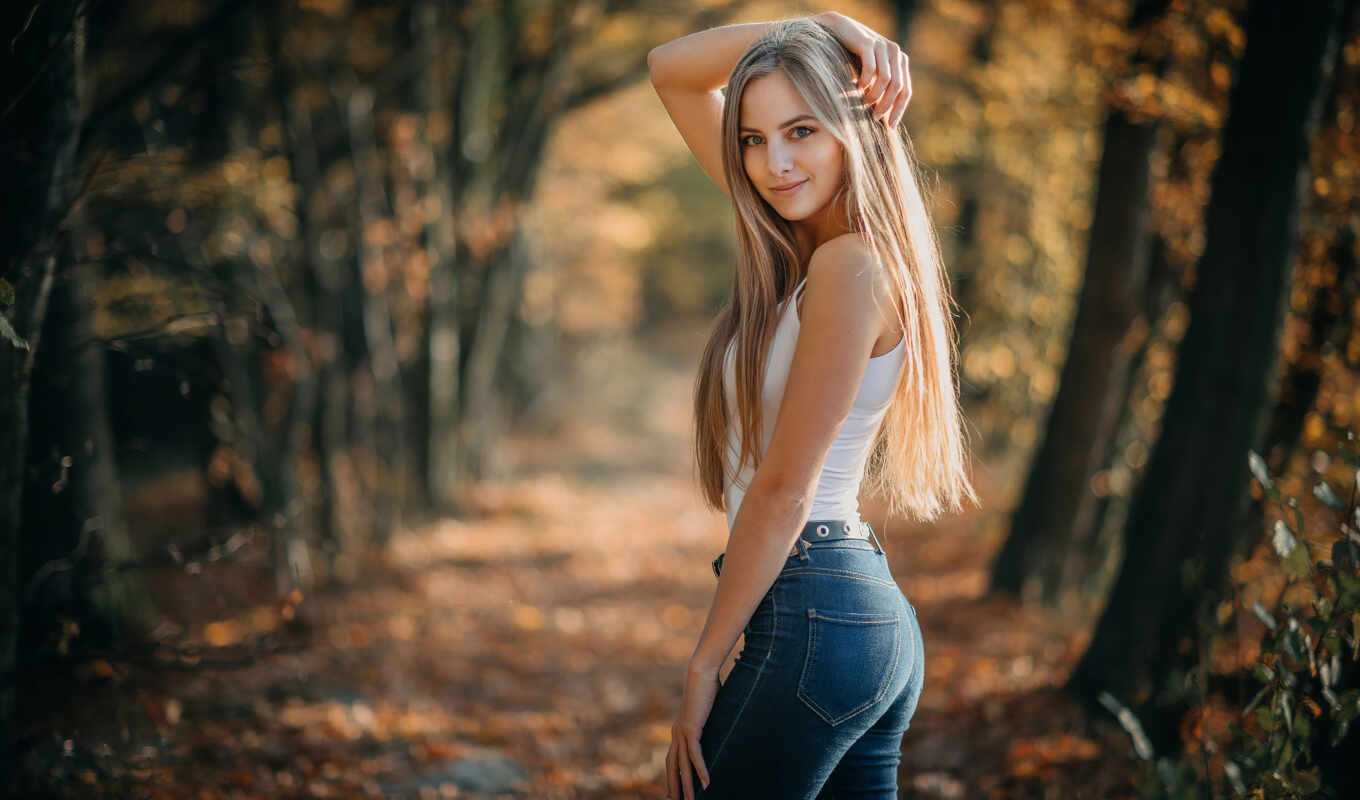 photo, girl, forest, PHOTOSESSION, pose, Russian, autumn, expensive, low, narrow