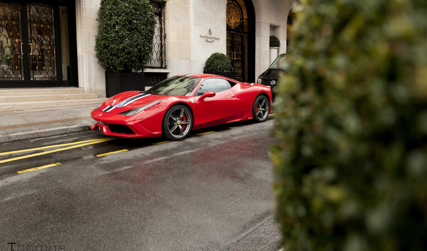 бежевая Ferrari без смс