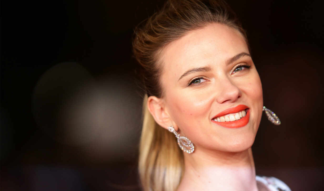 May, to be removed, scarlett, johansson, makeup