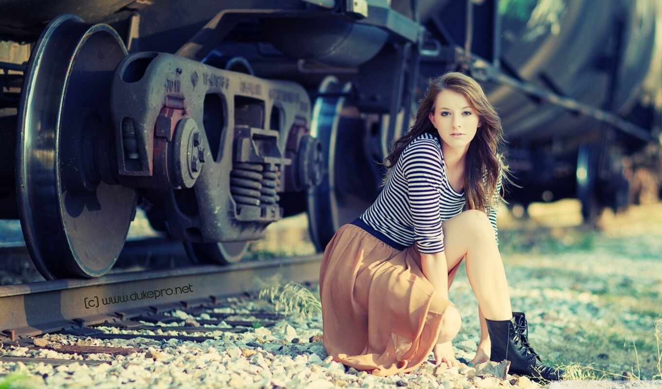девушка, лицо, женщина, поезд, модель, красавица, portrait, смотреть, color, outdoors, snapshoot