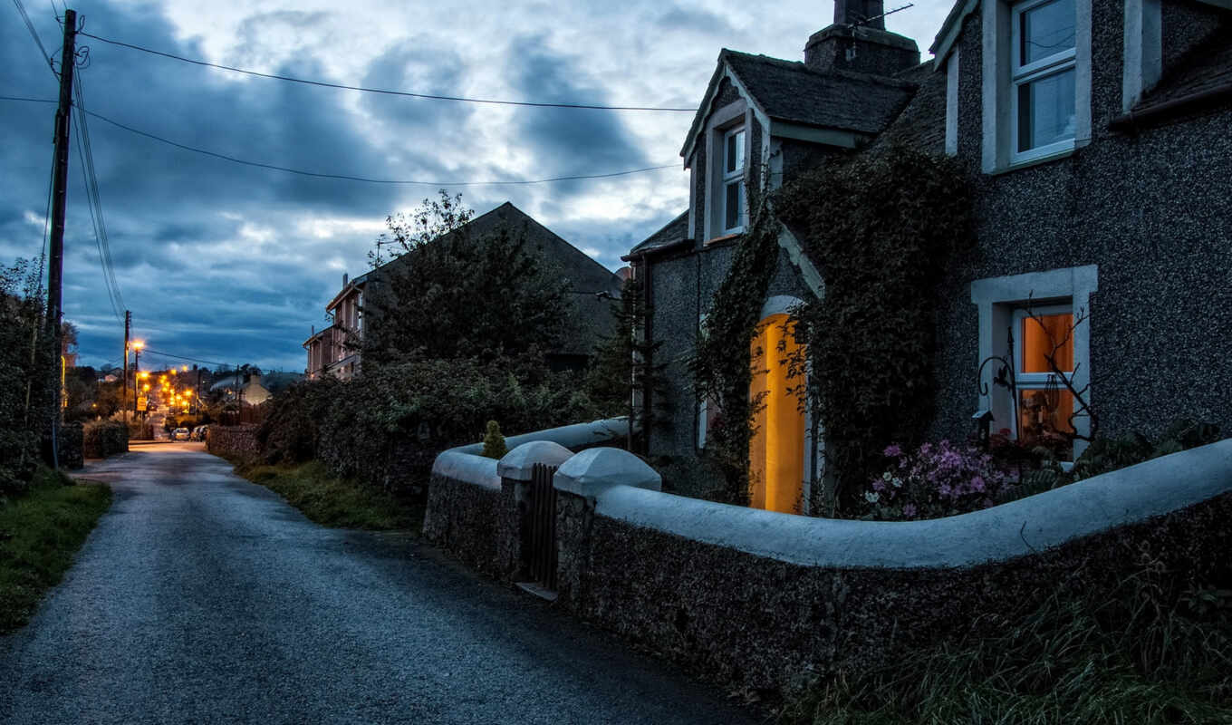 picture, at home, night, street, kingdom, united, time, wales, newborough