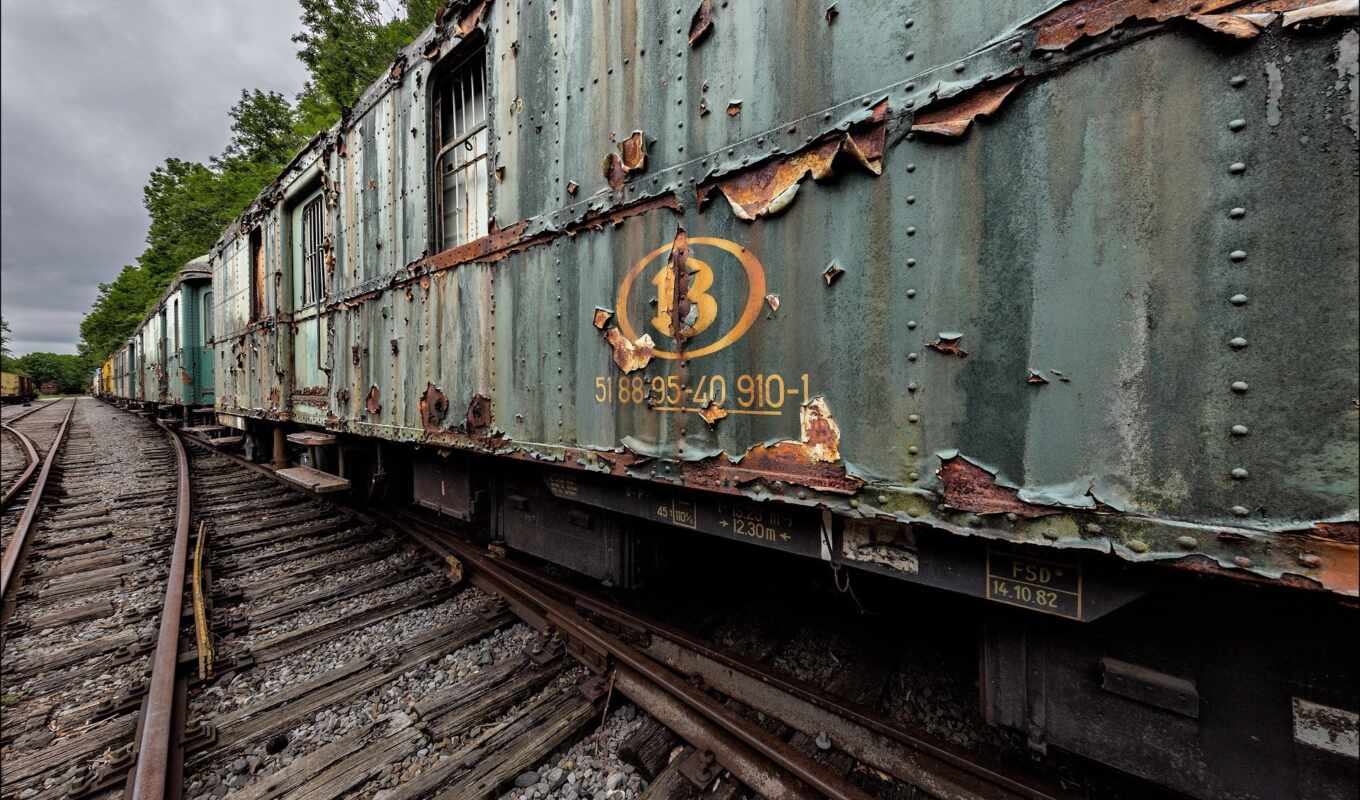a train, track