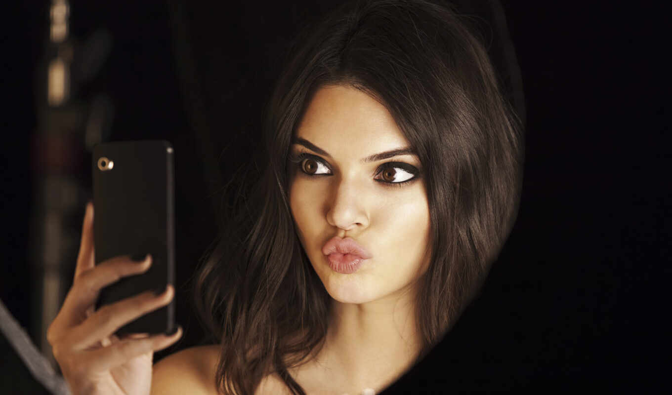 background, new, american, take, kendall, selfie, jenner