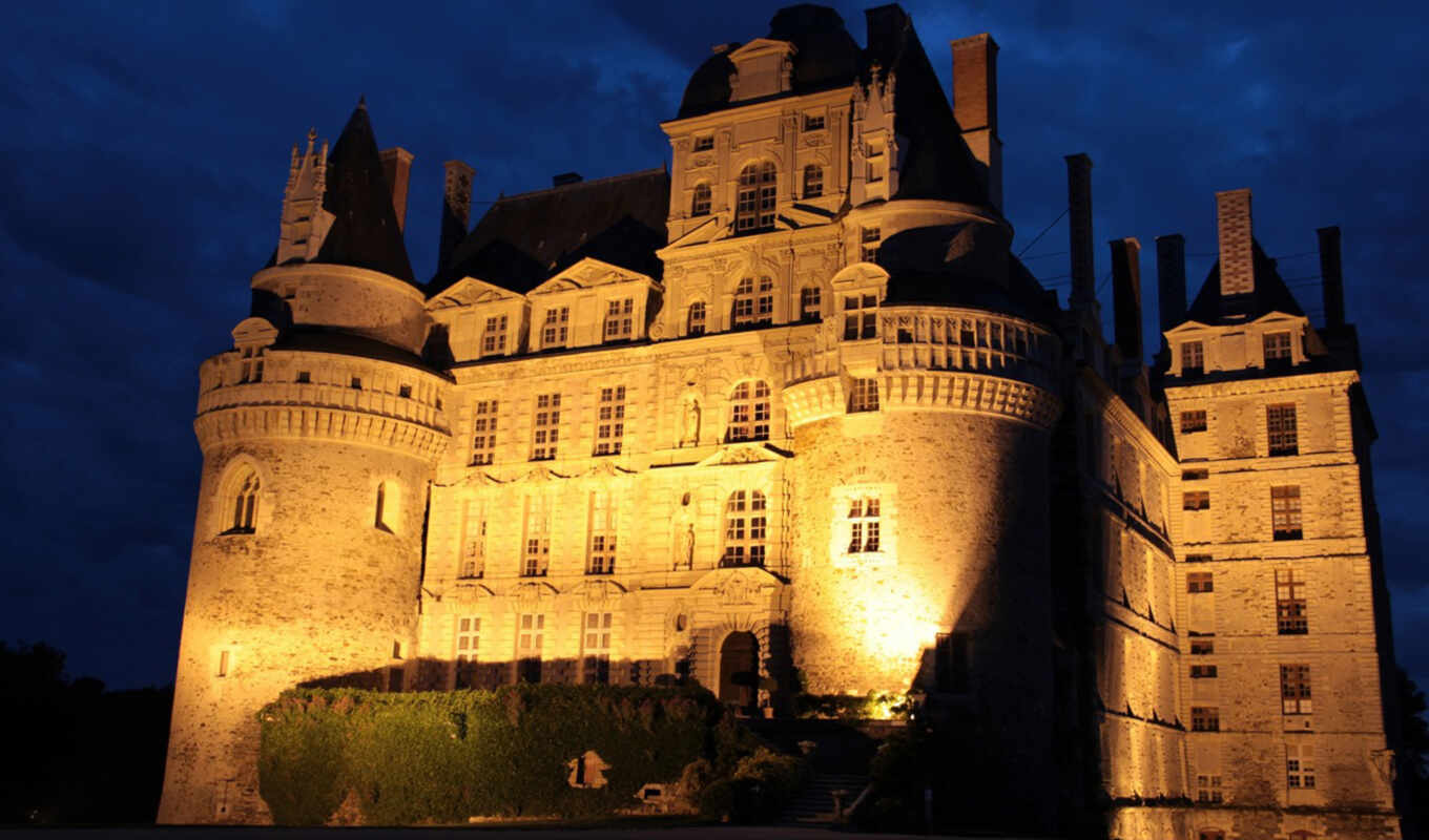 for one, chateau, night, Loire, its, castle, brissac