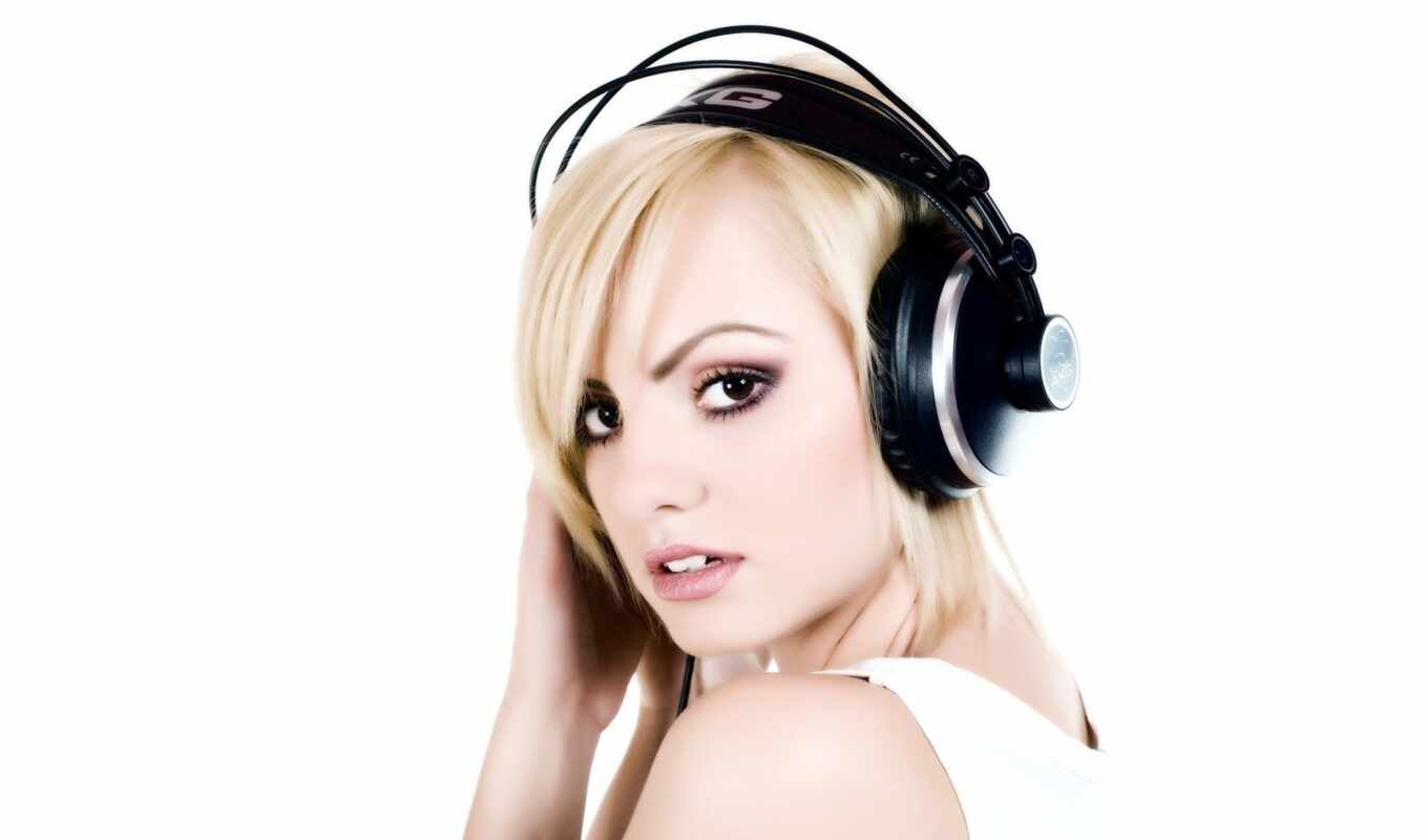 headphones, blonde, alexandra, mill