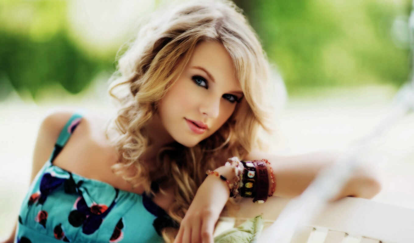 singer, taylor, dry, swift, alison, song author