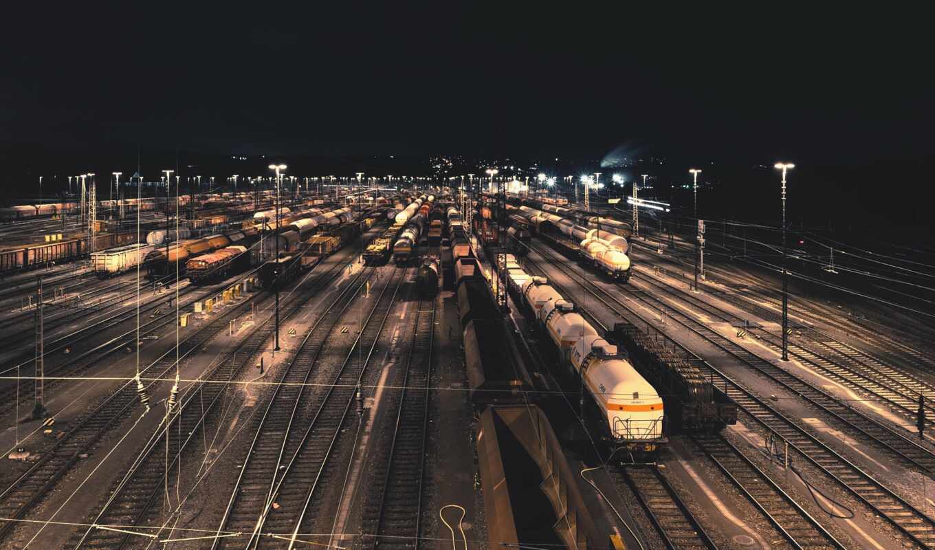 night, station, a train, car, iron, yang, dimension, id, railroad, vehicle, given