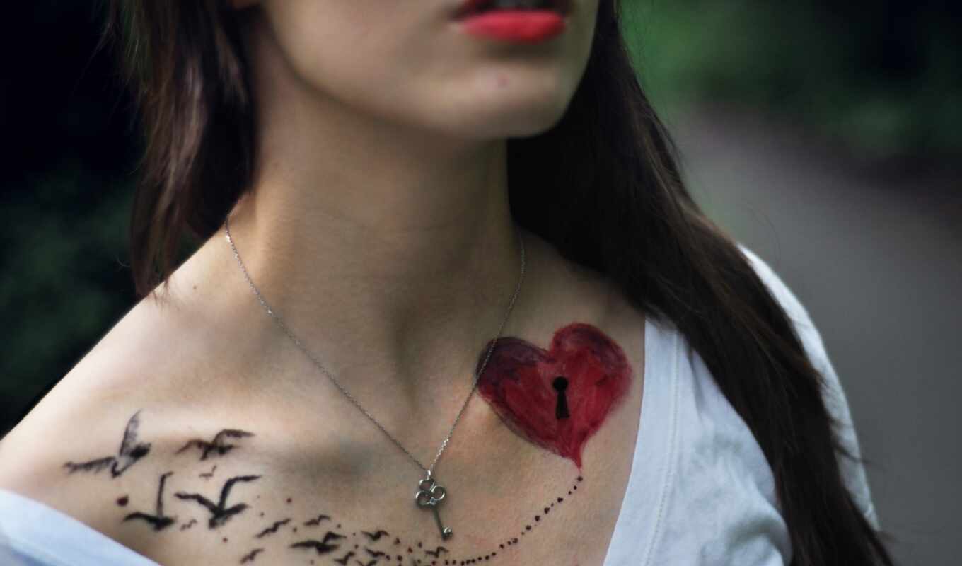 девушка, татуировка, сердце