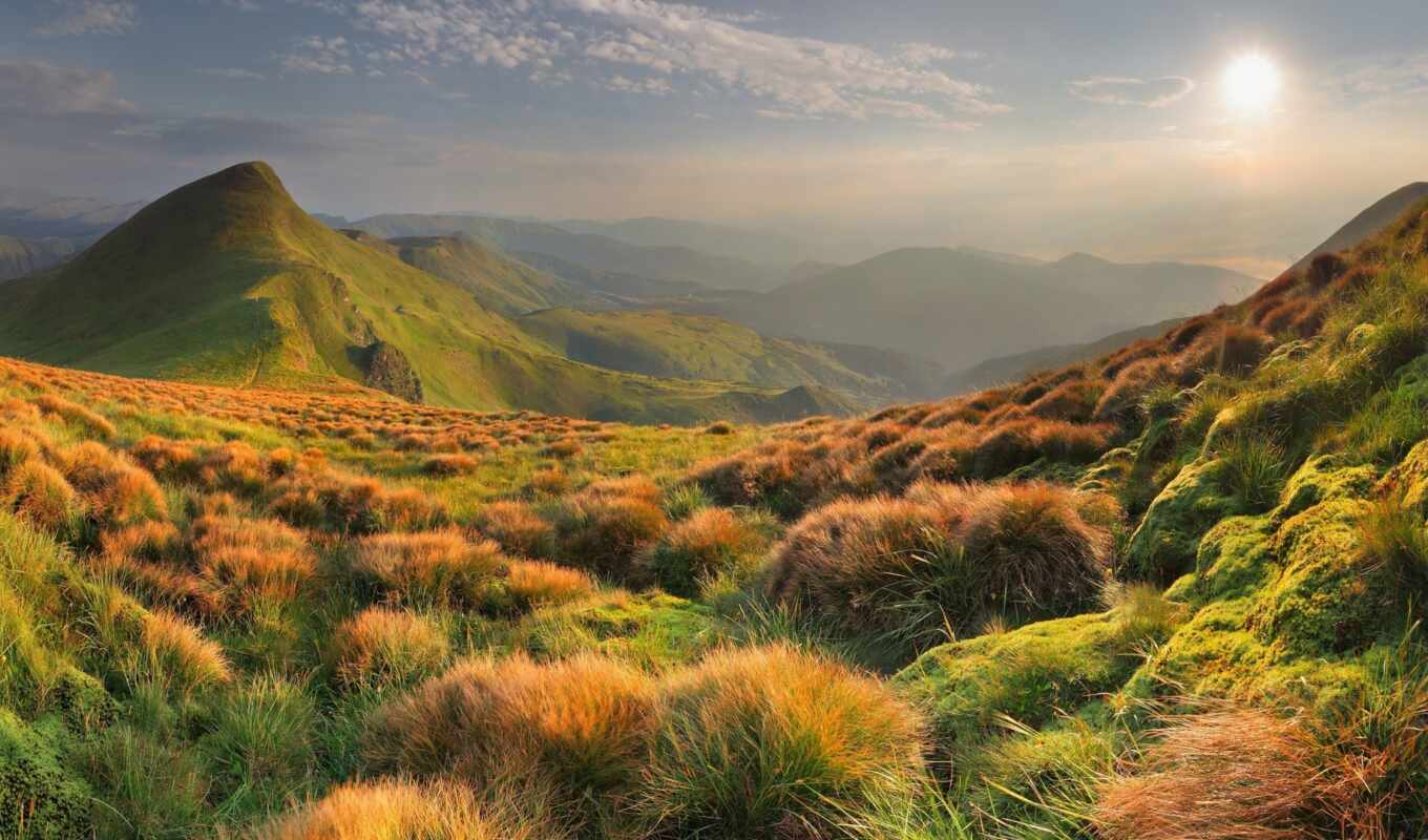 mountains, the clouds, sky, desktop, large format, the sun, moss, horizon, mountains, hills, autumn, mountain, clouds, slope, bright, fuck, mohnatie, skloni