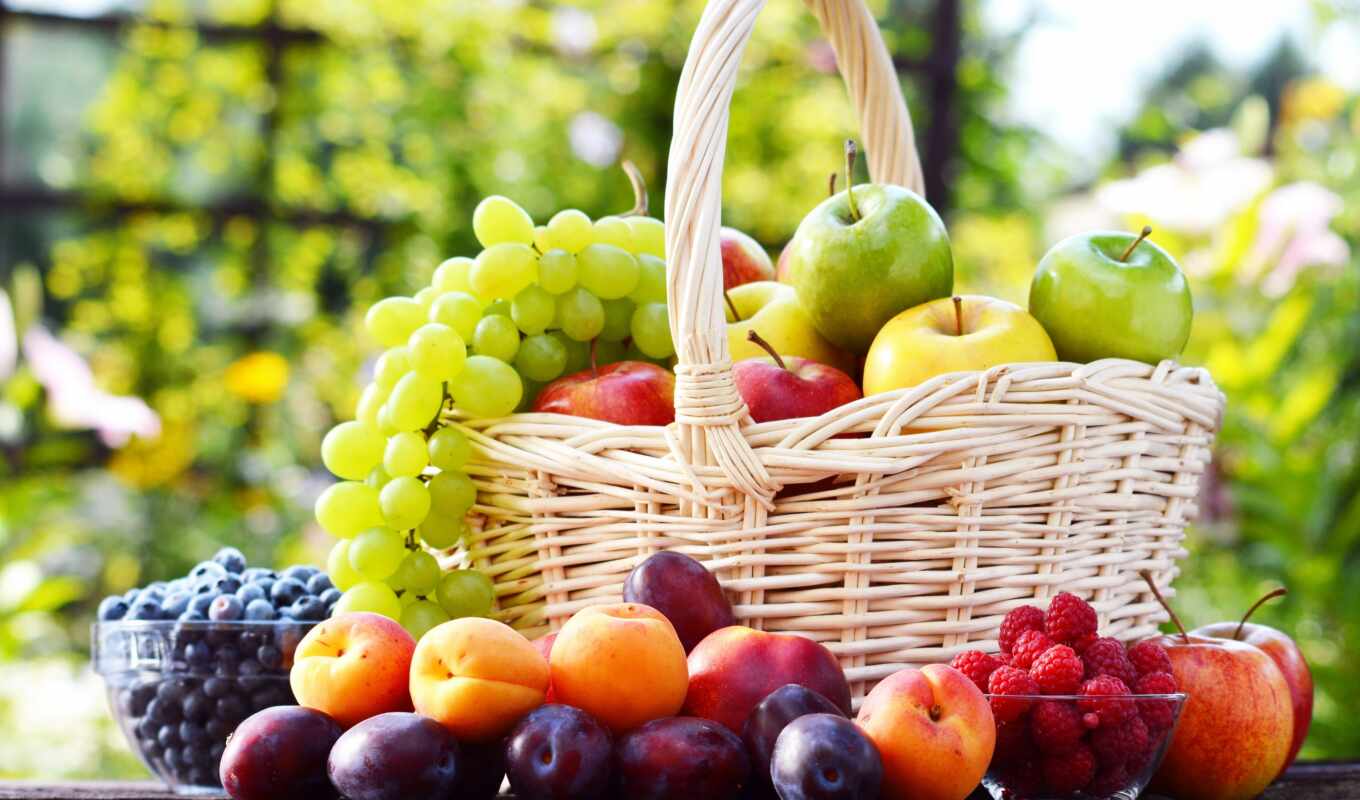 apple, fruits, basket, grape, strawberry, plum, food, local dish, natural products, total product, picnic basket, european plum, food baskets