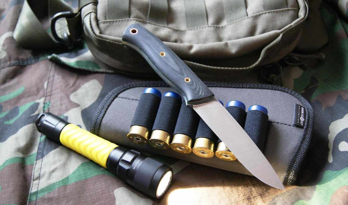camouflage, rounds, flashlight, knife, amunica