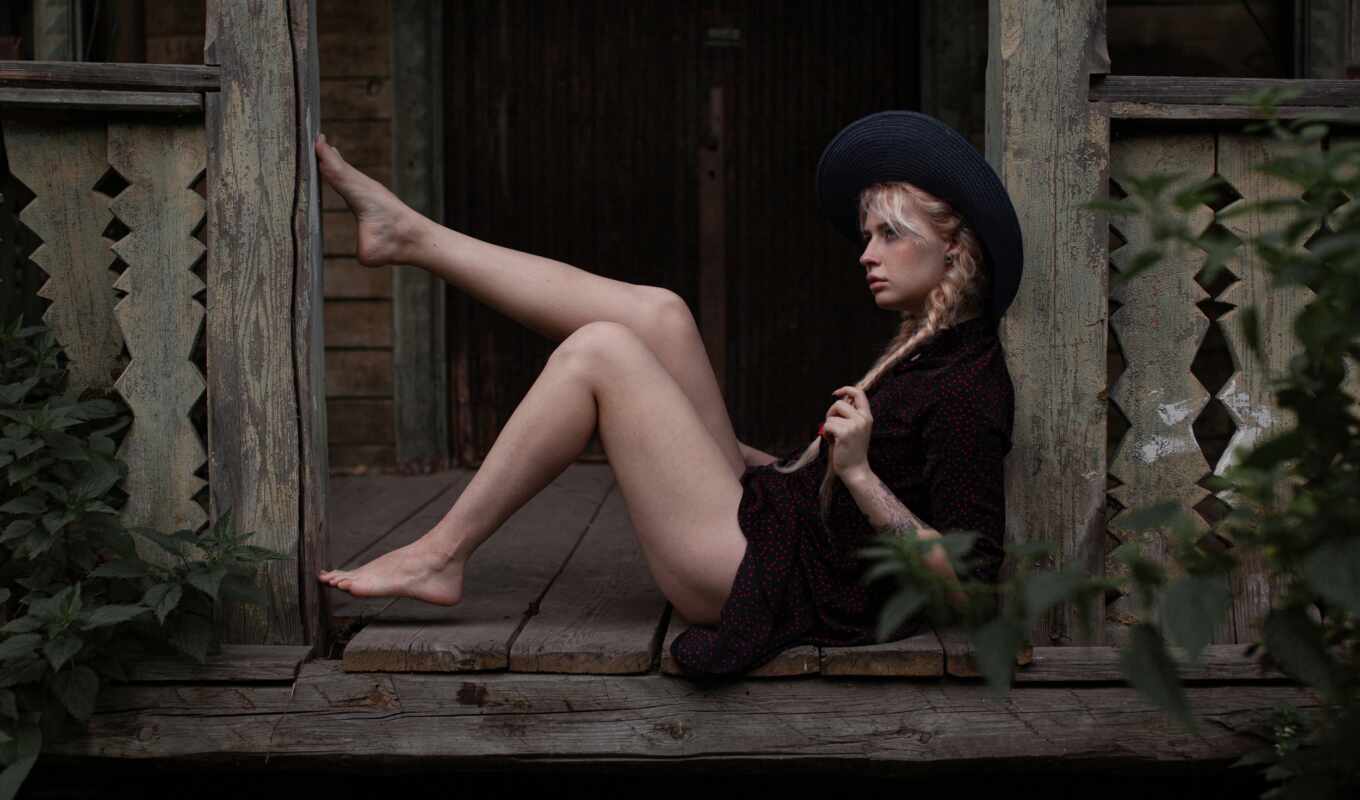 hat, woman, sexy, blonde, model, dress, leg, Andrey, barefoot, cowgirl
