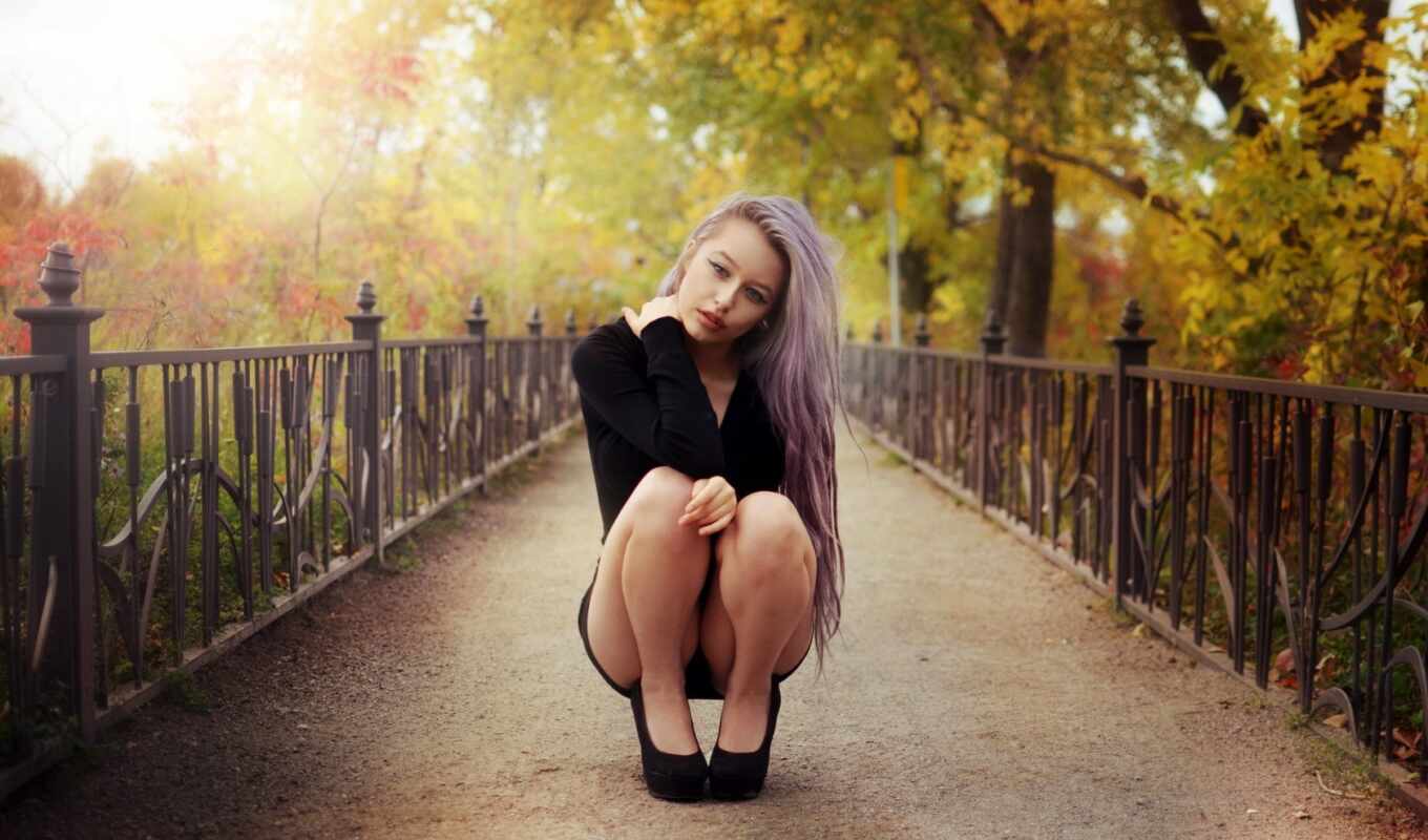 mobile, девушка, женщина, модель, платье, portrait, осень, sit, outdoors, leg
