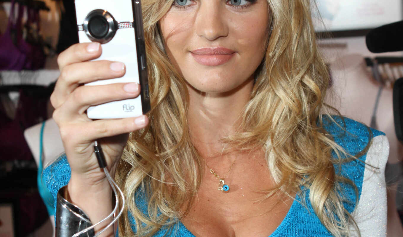 iphone, picture, actress, candice, swanepoel, they, latest, hollywood