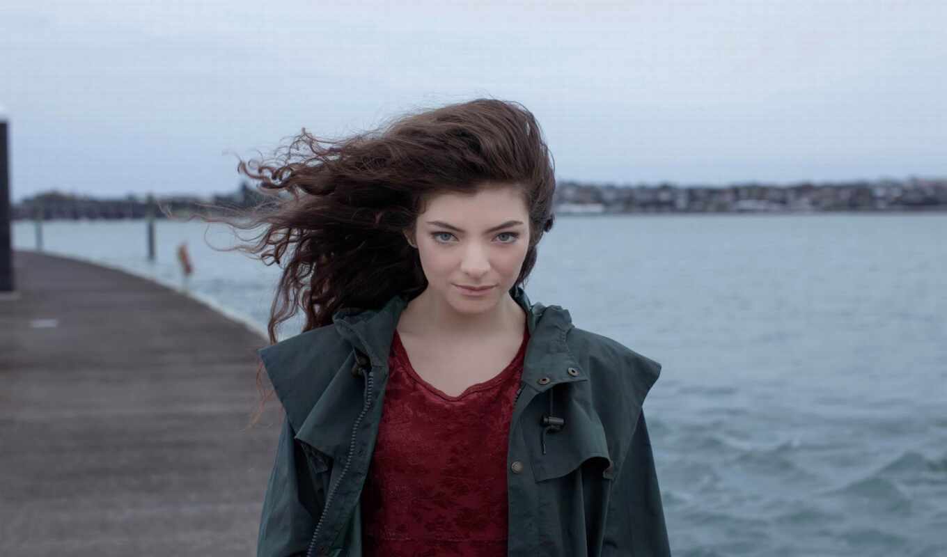 new, year, young, artist, hard, royal, To know, song, chart, emerging, lorde