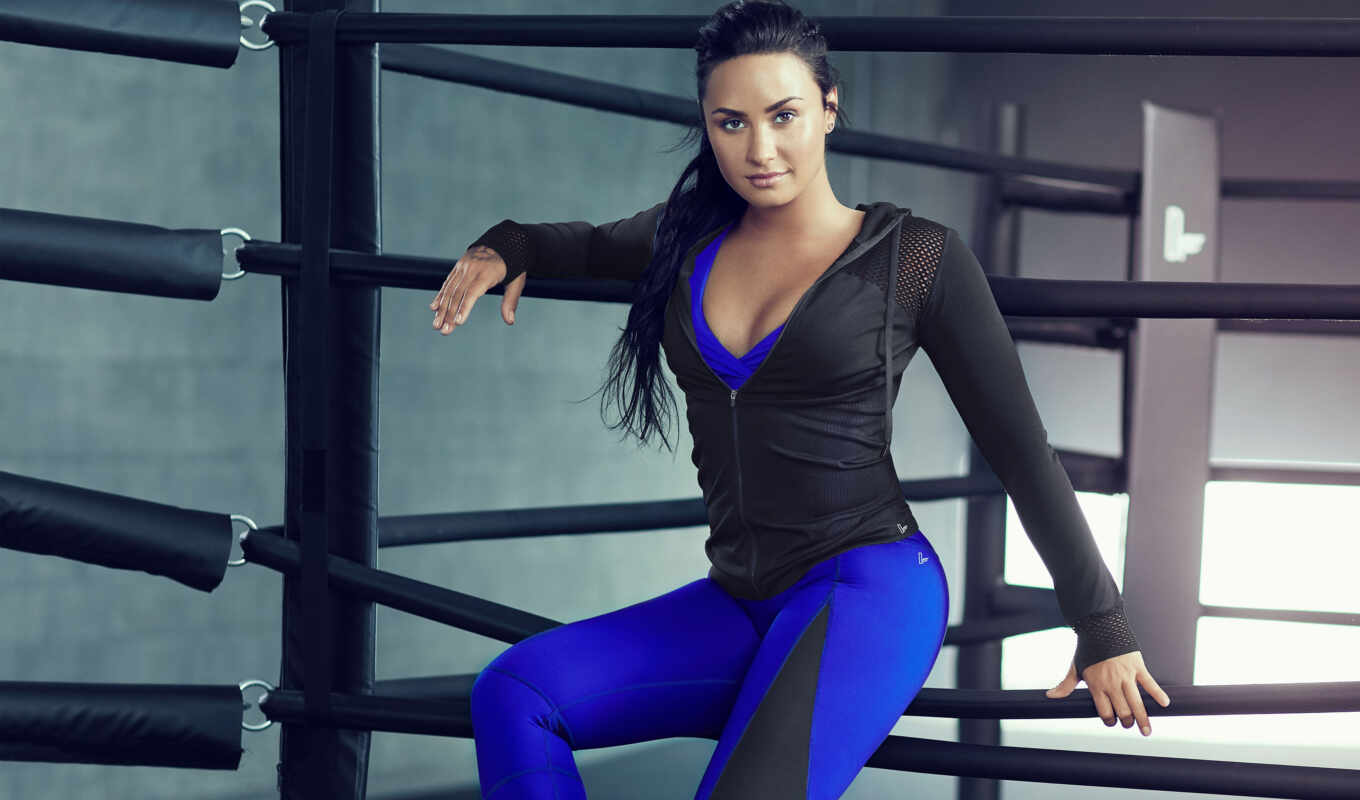 photo sessions, restrictions, demi, lovato, plan, workout, fabletics