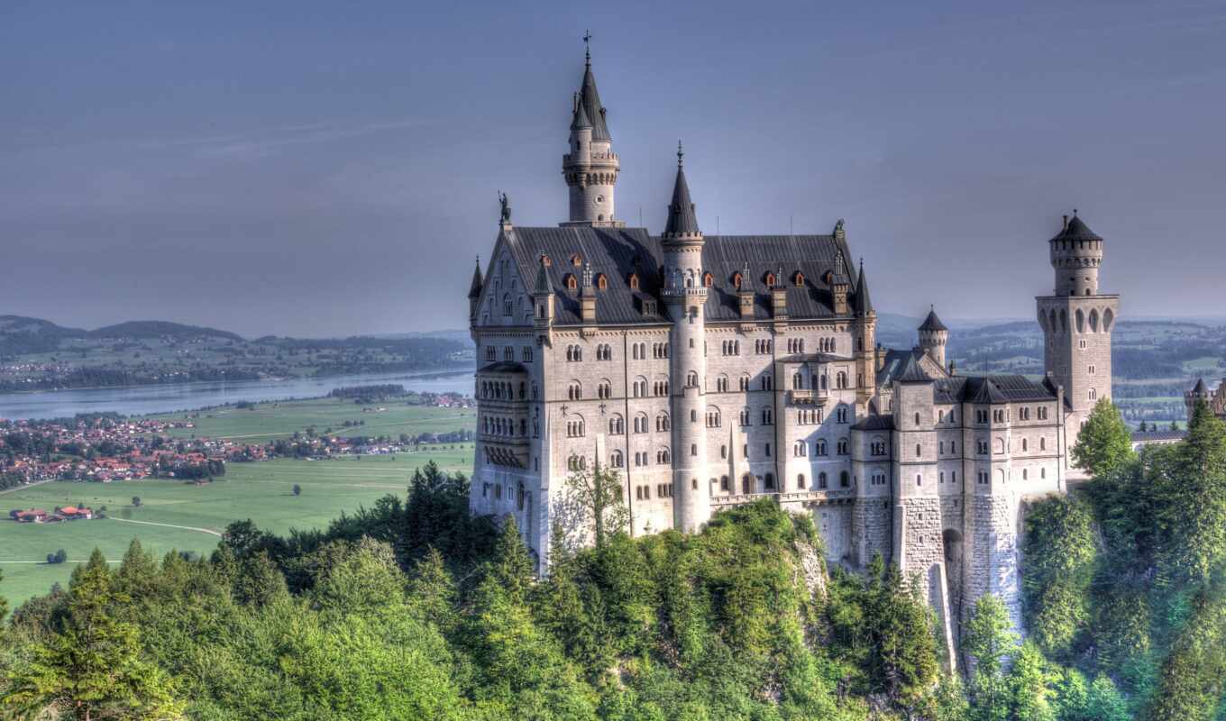 castle, disneyland, with, neuschwanstein, castle, factual history