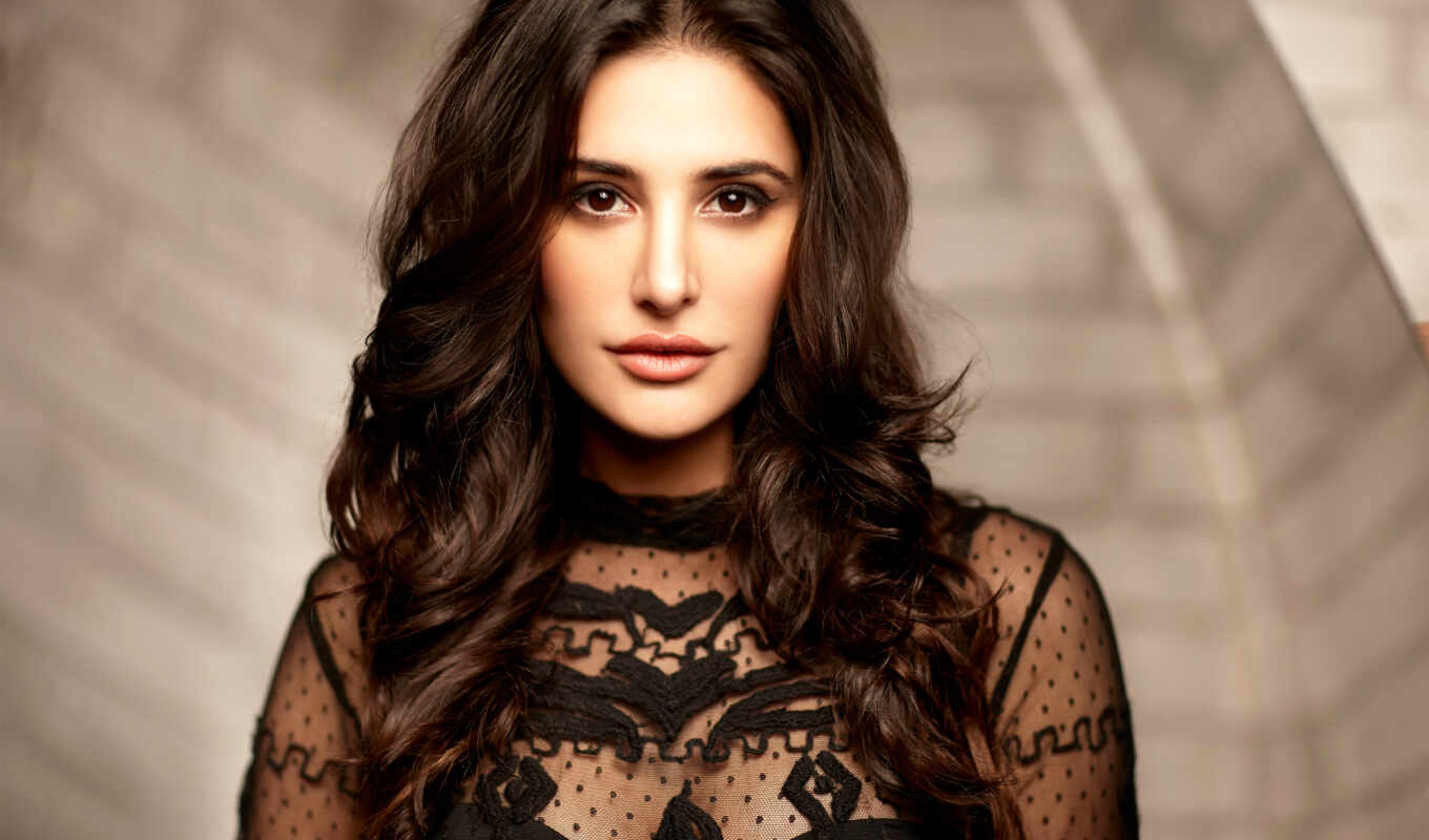 out, her, hot, actress, was, bollywood, nargis, fakhri