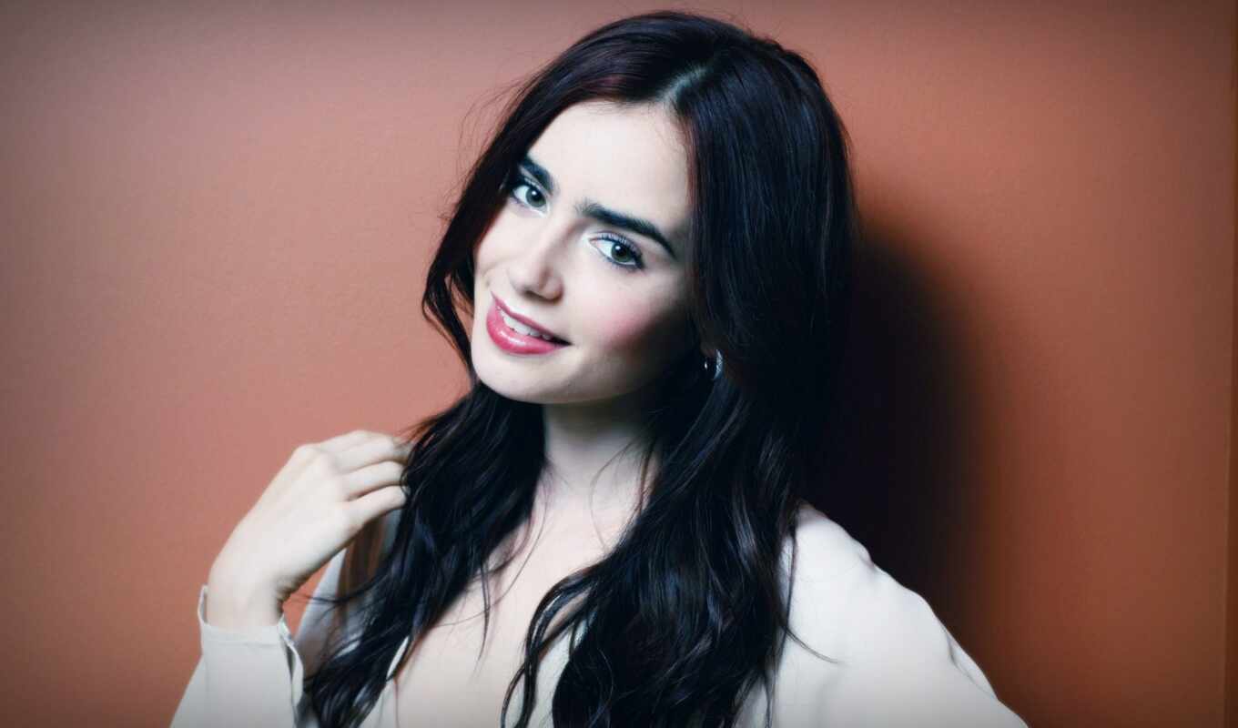collection, mirror, hair, lily, collins