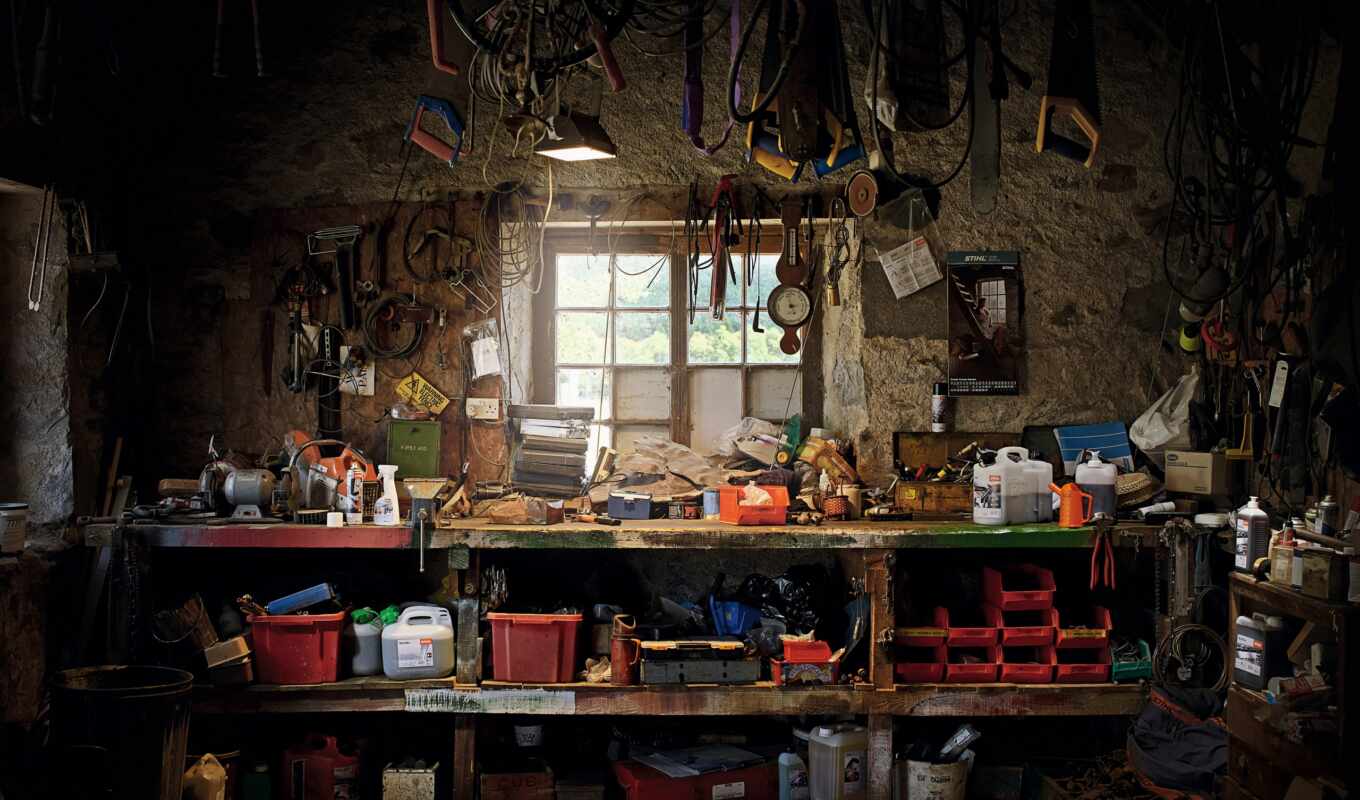 window, time, your, garage, to become, the tool, workshop, workshop, video camera