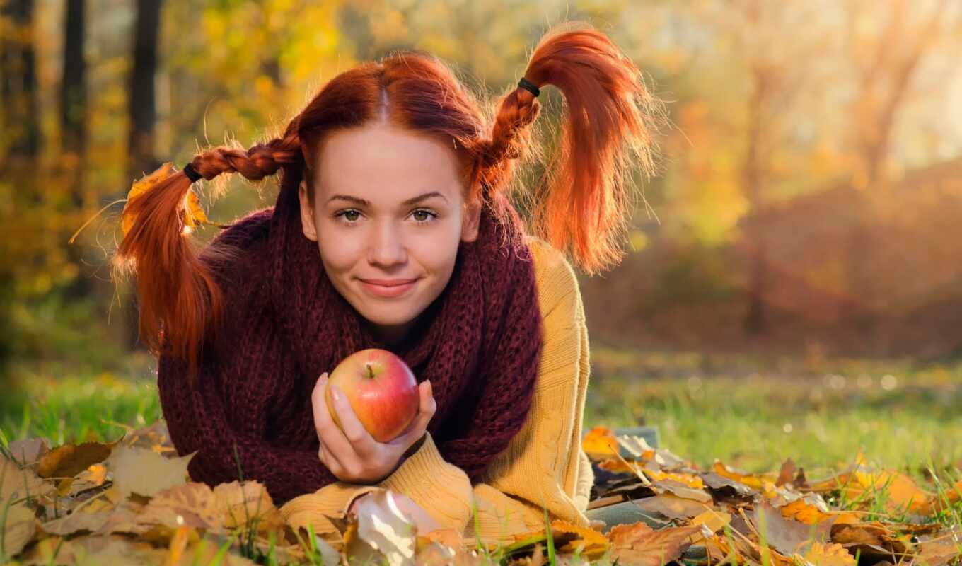 природа, apple, девушка, лист, red, улыбка, осень, gal, land, sweater, косичка
