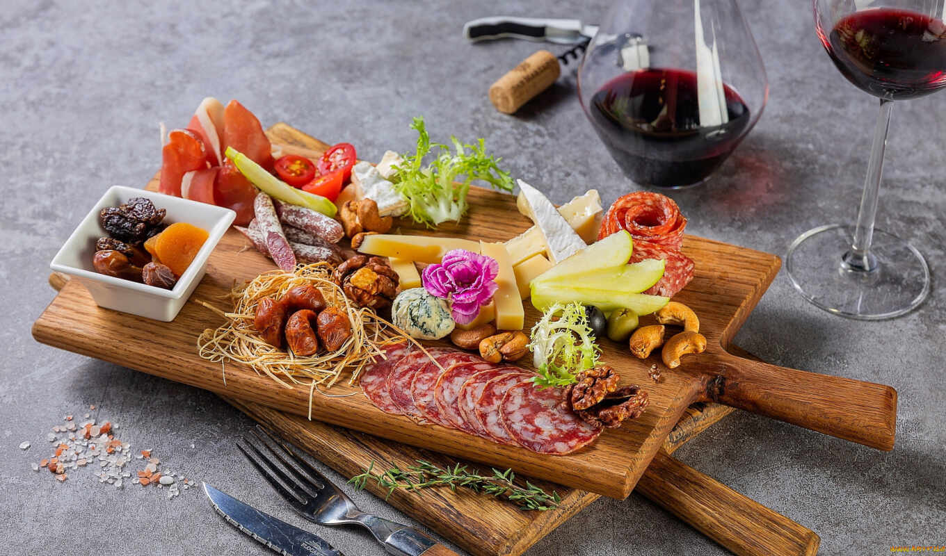 meal, glass, board, wine, tomato, rare, sausage, cheese