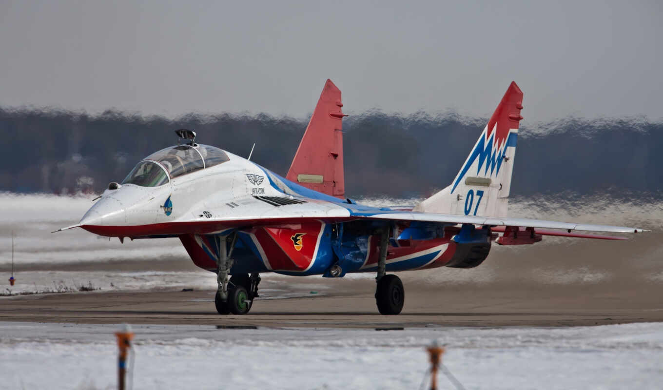 picture, picture, plane, the fighter, aviation, aircraft, mi, transport, airfield, the moment, cuts, mig, prepared, take off, ub