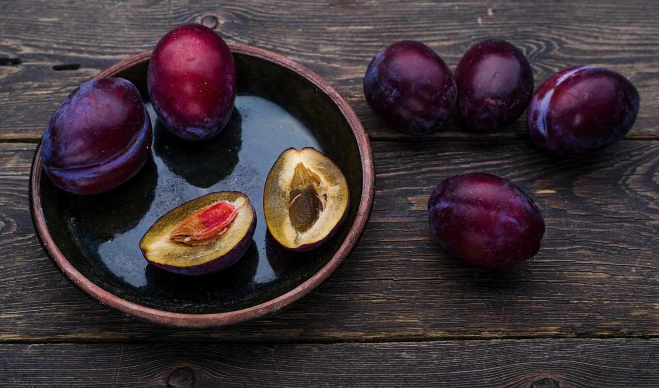 black, a computer, picture, amber, product, recipe, meal, plum, nutrition, married