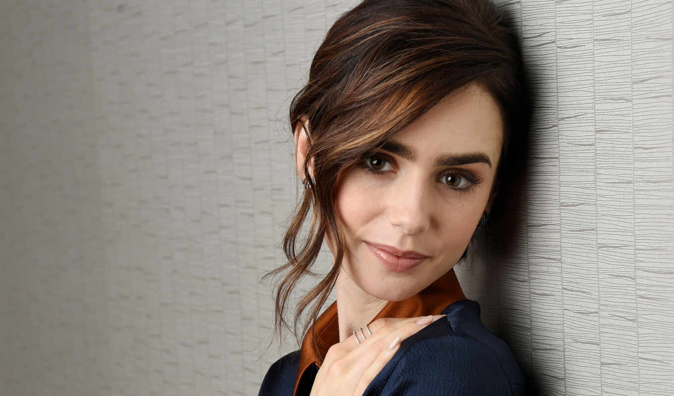 lily, collins