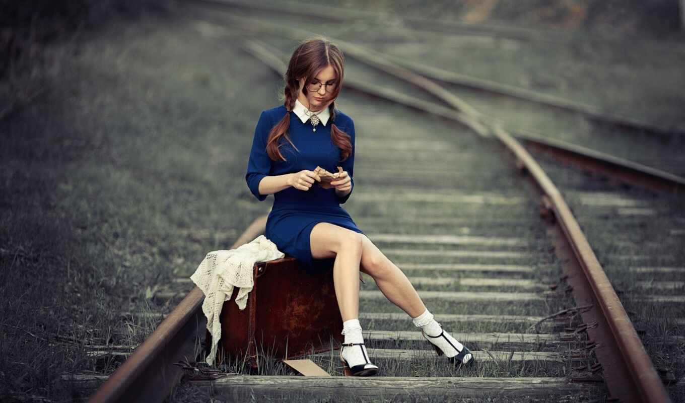 девушка, женщина, чемодан, волосы, браун, sit, leg, анна, railroad
