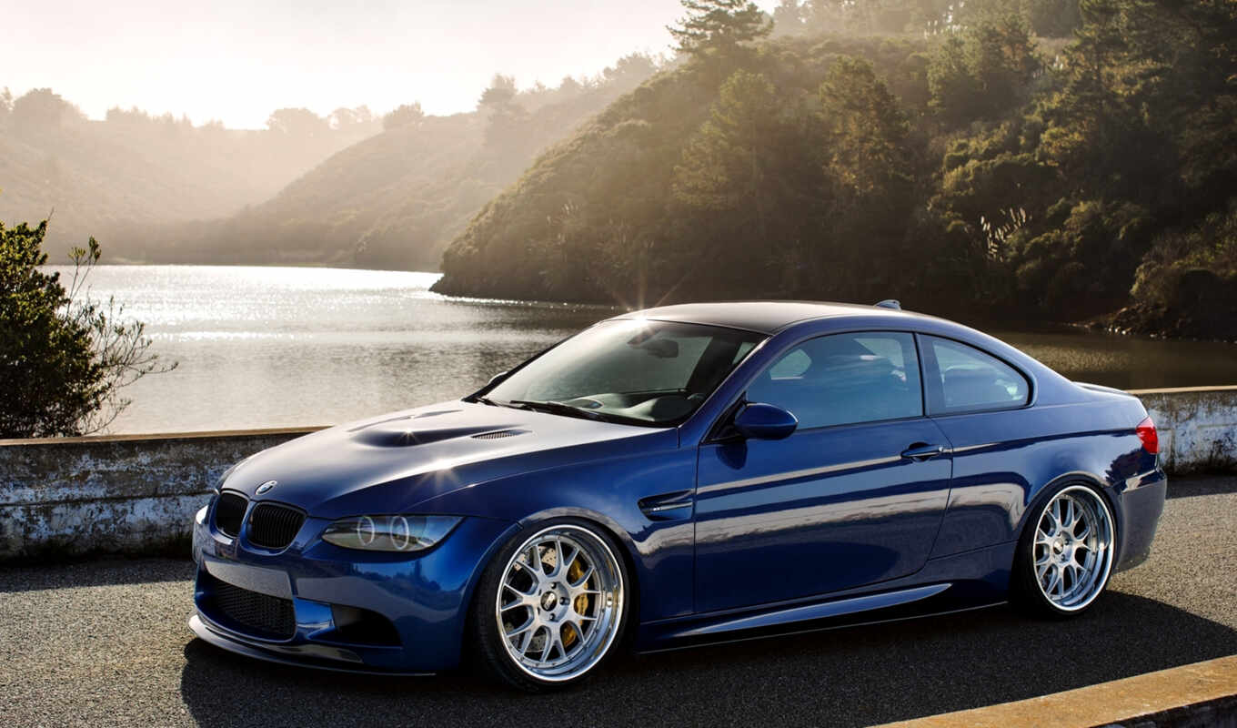 синий автомобиль BMW E92 M3 загрузить
