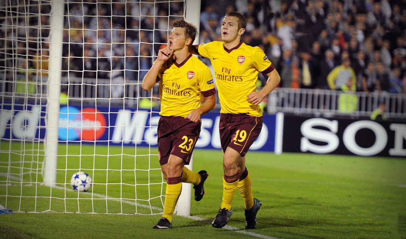 picture, football, sport, arsenal, jack, Andrey, archavin, over