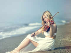 скрипачка, музыка, берег