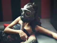 газы, женщины, маски