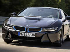 bmw i8 в дороге