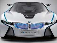 концепт-кар bmw i8 показан на фото в студии