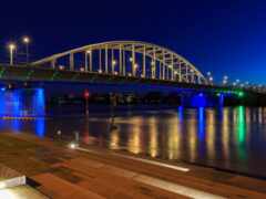 арнем, джон