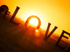 арафы писем, написавших любовь перед закатом