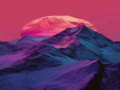 гора с розовым небом и солнцем