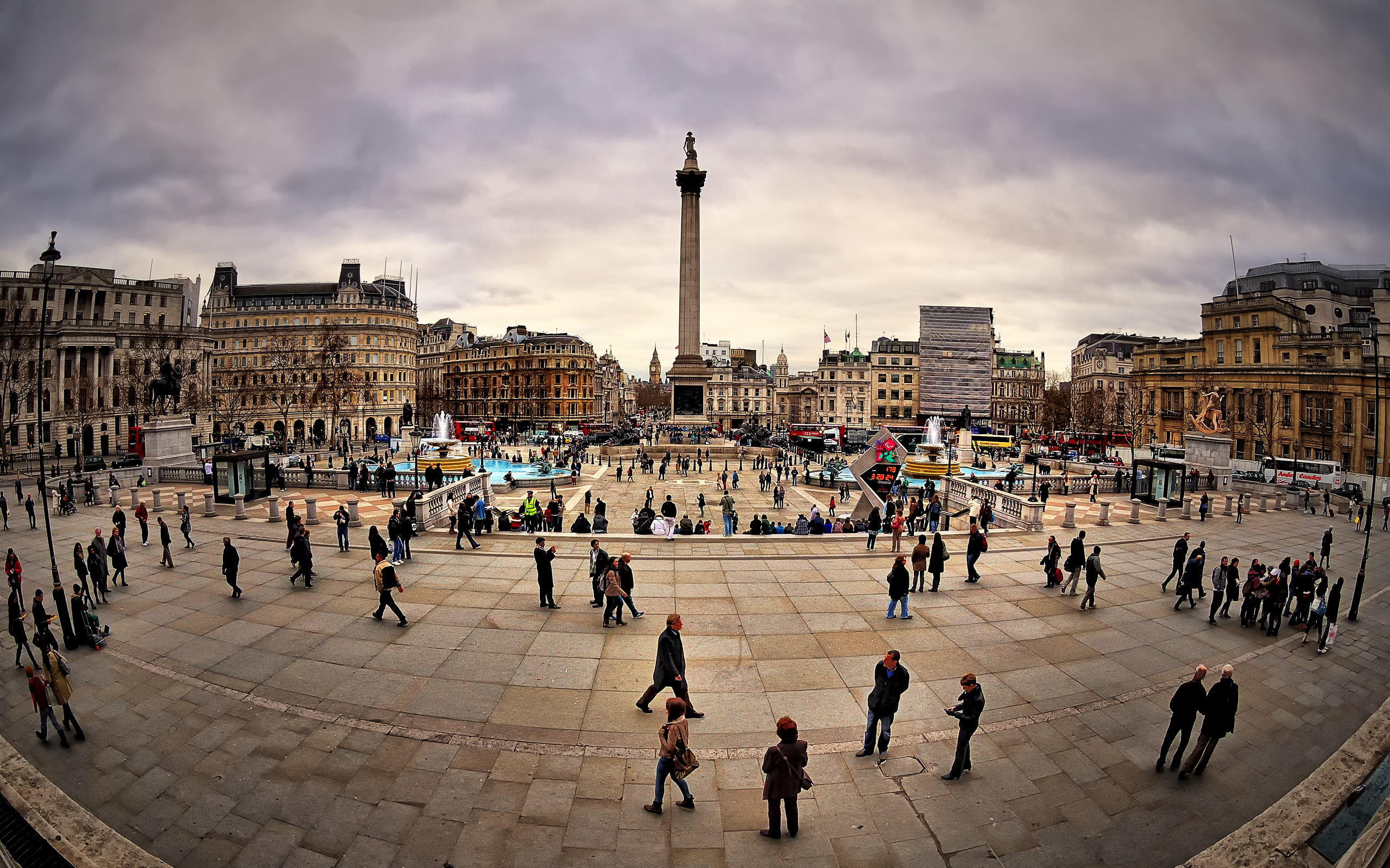 England square. Трафальгарская площадь в Лондоне. Трафальгар сквер Лондон. Дворцовая площадь Трафальгарская площадь. Трафальгарская площадь (г. Лондон).