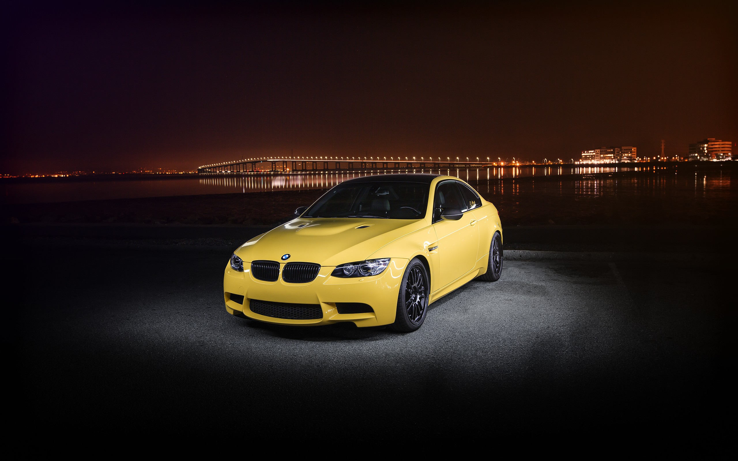 Желтый е. BMW m3 e92. BMW m3 e92 Night. BMW e92 Золотая. BMW e92 Night.