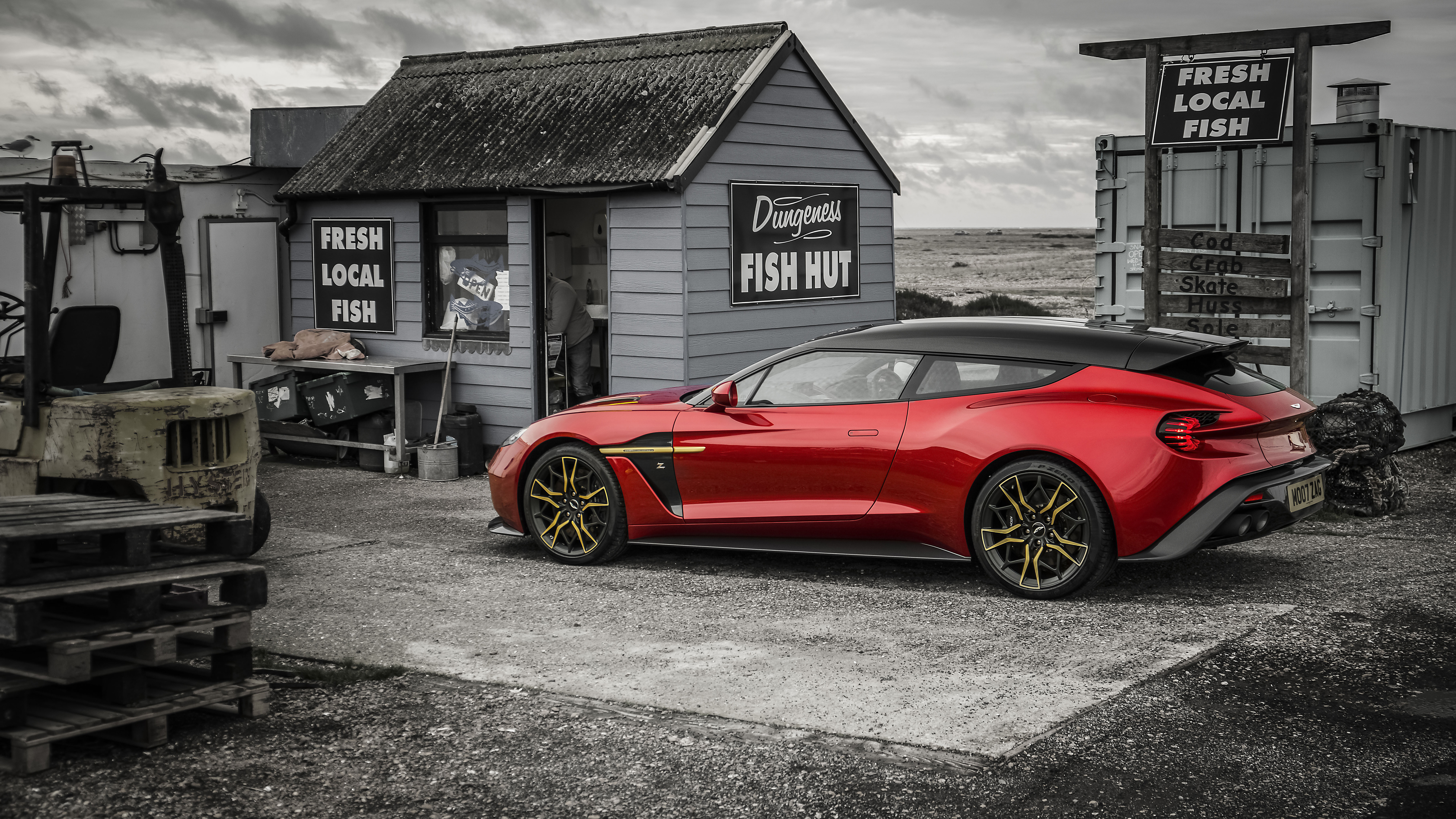 Фото про 8. Aston Martin Vanquish Zagato shooting Brake 4k. Aston Martin Zagato shooting Brake. Aston Martin f1 1920. F1 Aston Martin 2019.