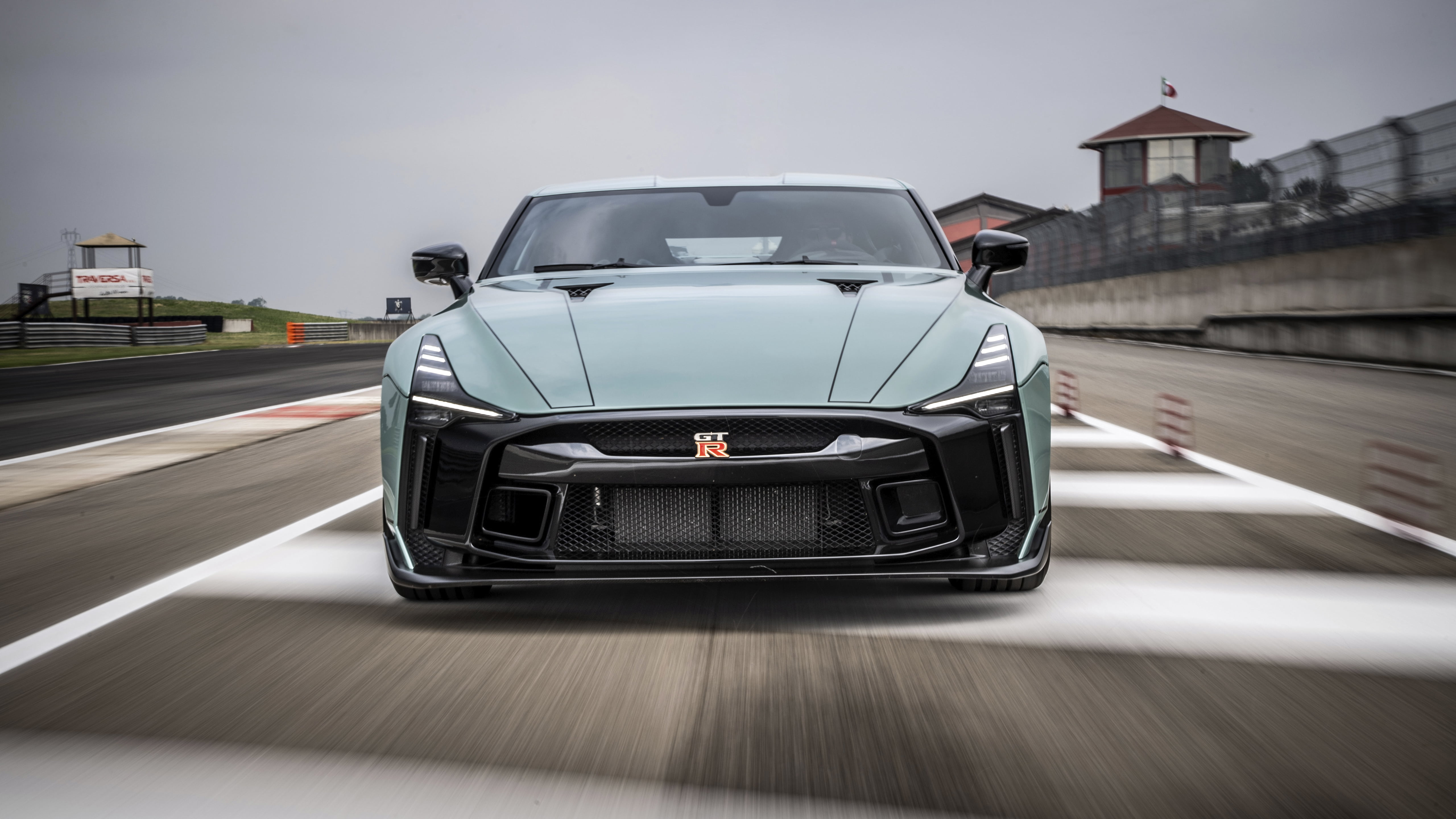 nissan, italdesign