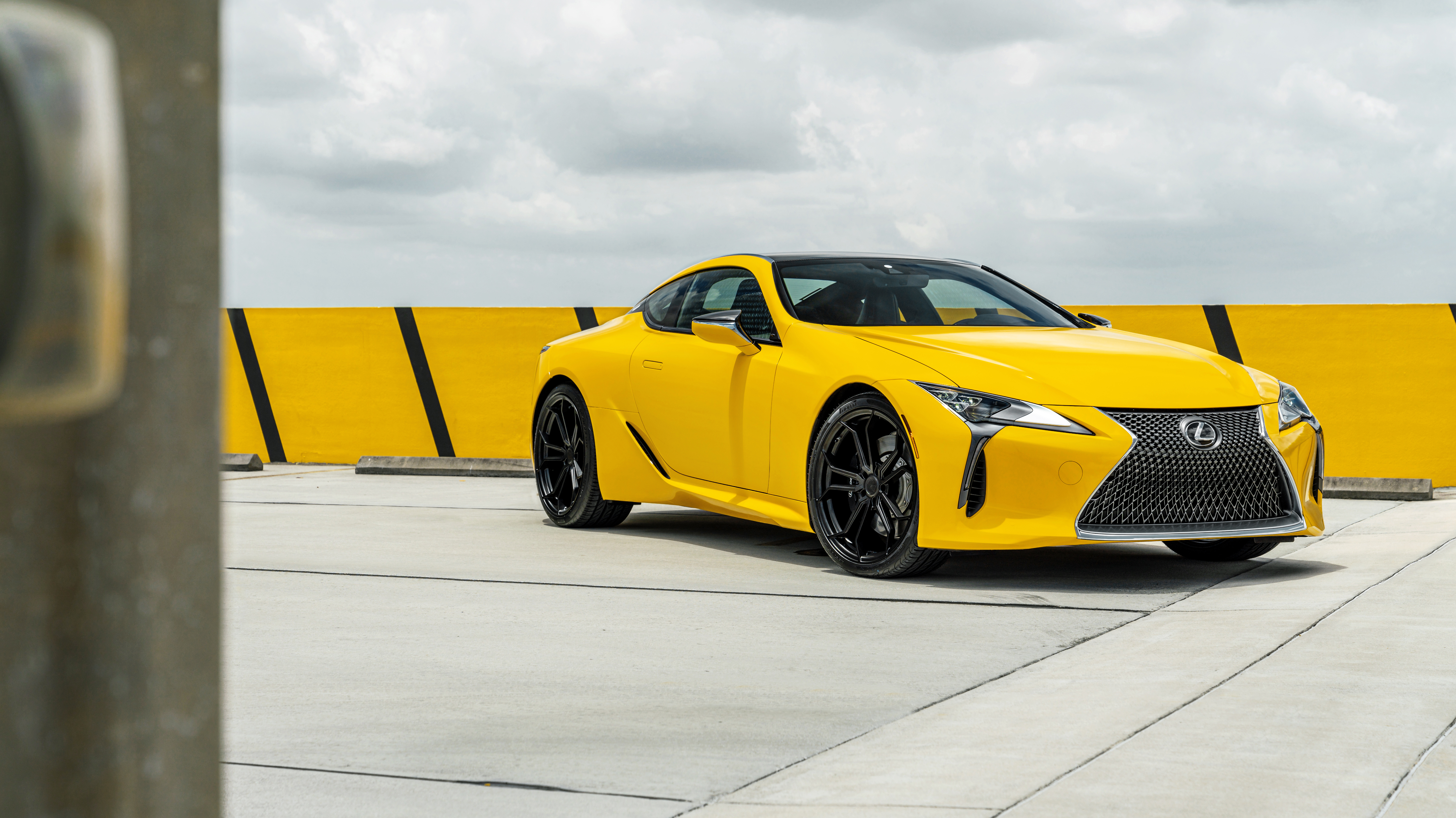 lexus