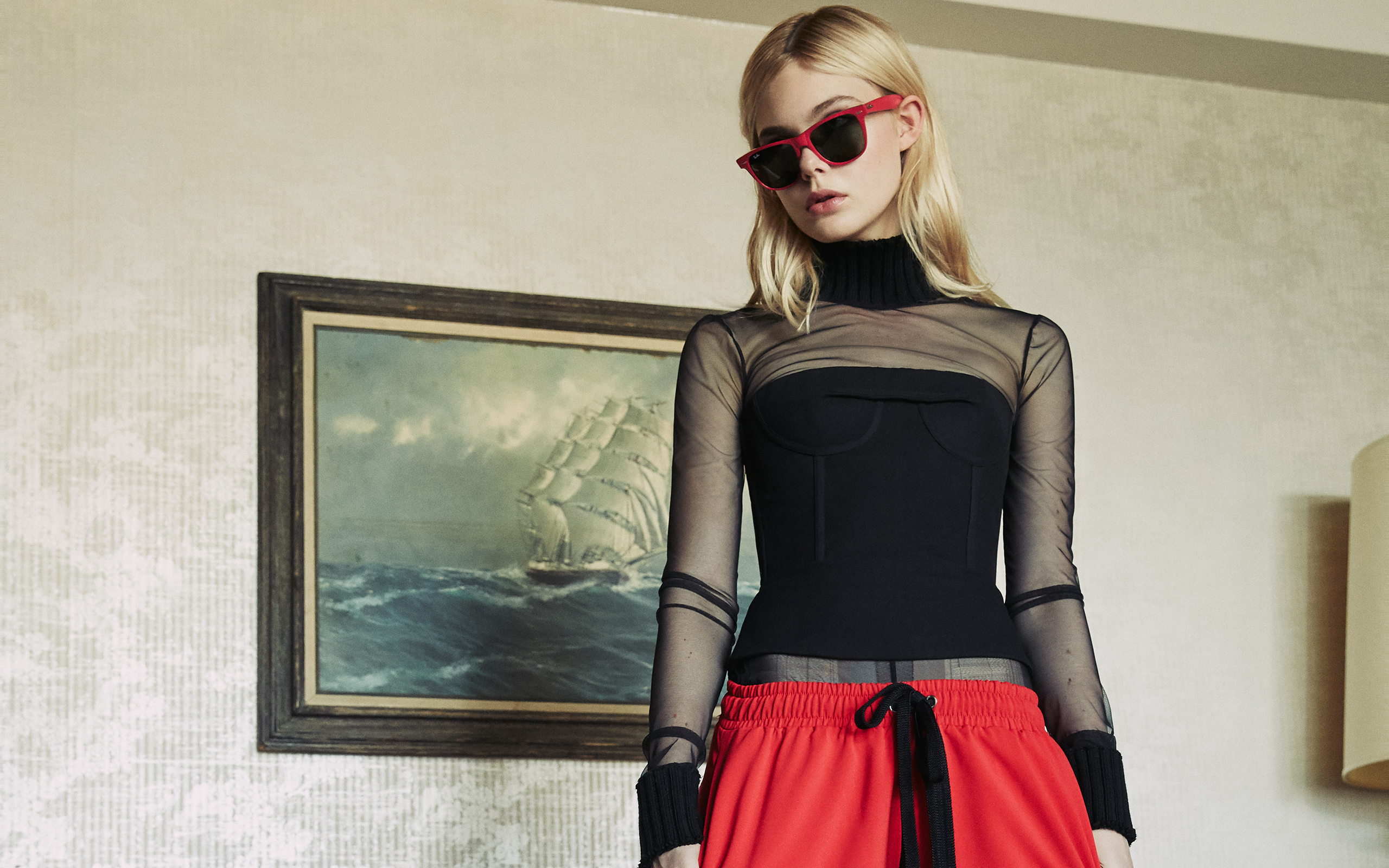 elle, фанинг, нейлон