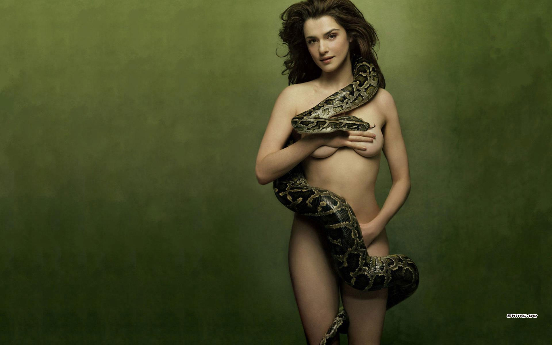 девушка змея брюнетка snake бесплатно