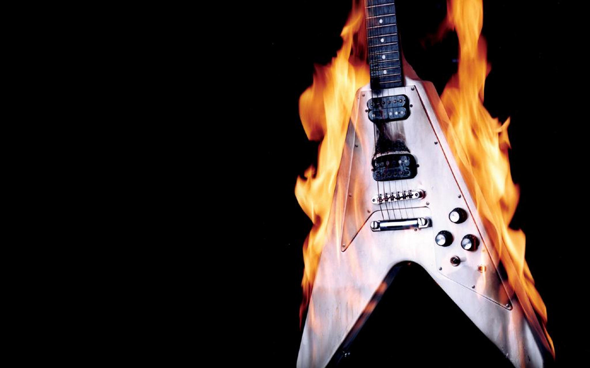 горящий гитара