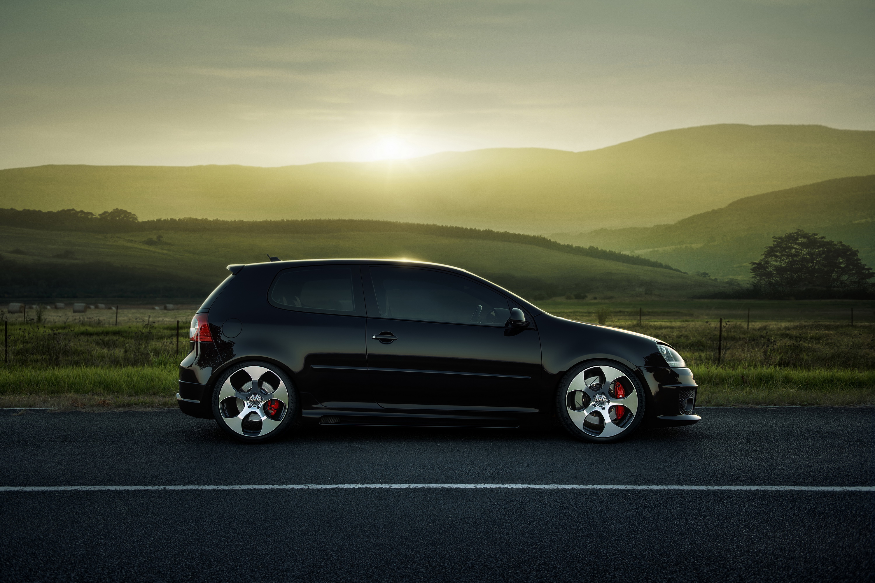 X golf. Golf 6 GTI Black. Volkswagen Golf 5 GTI Side. Машина Volkswagen Golf GTI 5