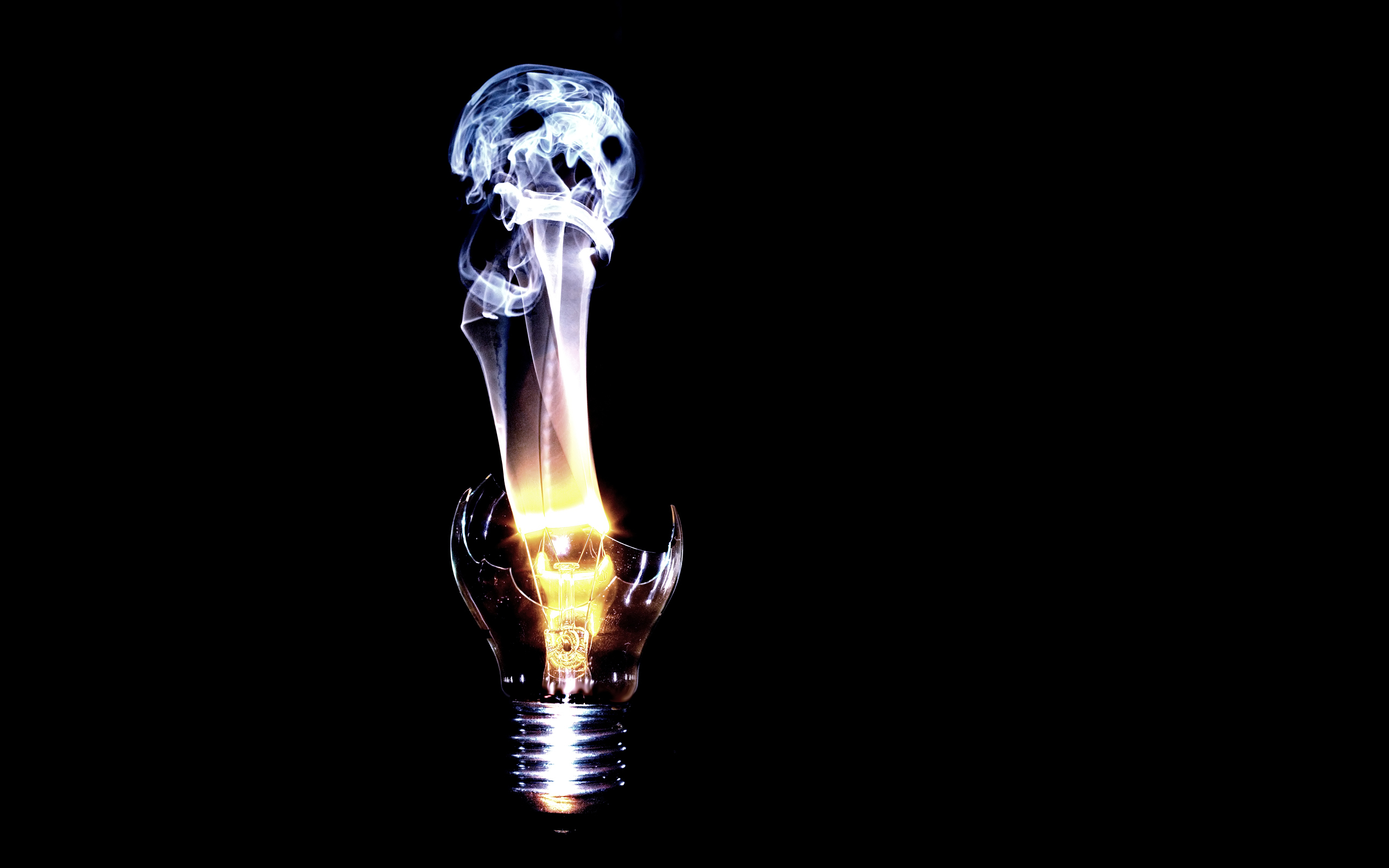 лампочка, череп